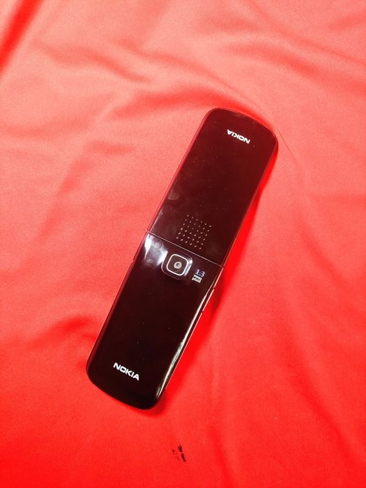Nokia 2720s  ( decodat, impecabil 10/10)