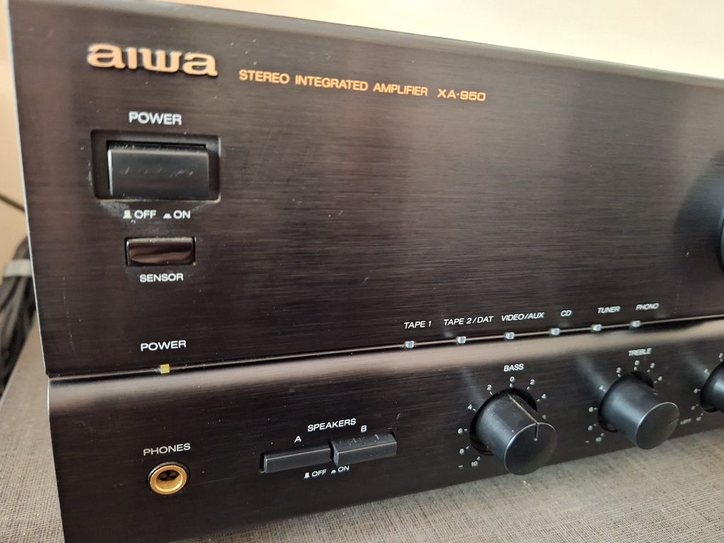 Усилвател AIWA XA-950