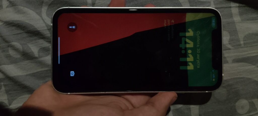 Iphone Xr 13 qilngan