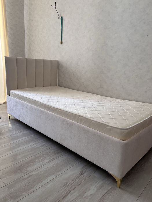 Продам кровать новую