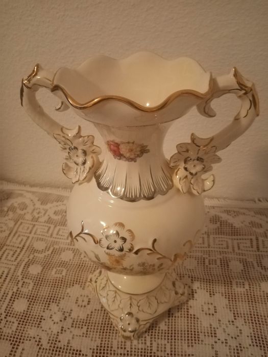 Vase ornamentale