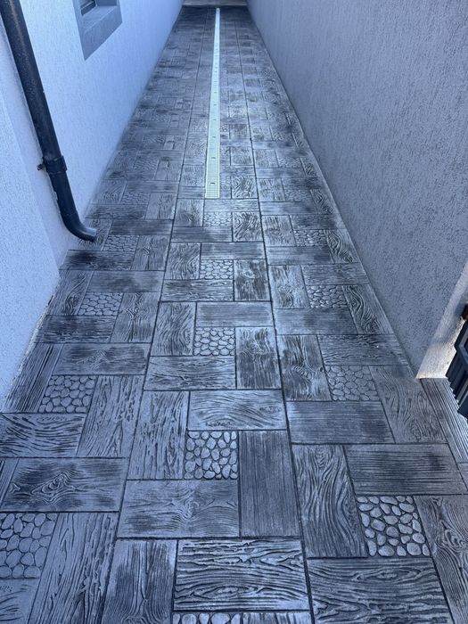 Beton amprentat – pavaj decorativ pentru curți, alei și terase!