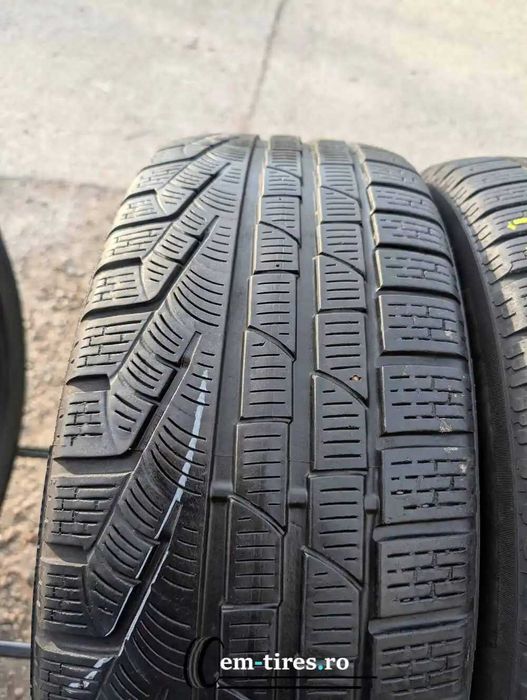 SET 2 Anvelope Iarna 235/55 R18 PIRELLI Sottozero Winter 210 serie 2 1
