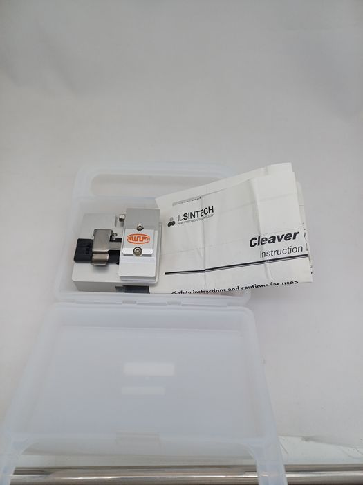 Скалыватель оптических кабелей