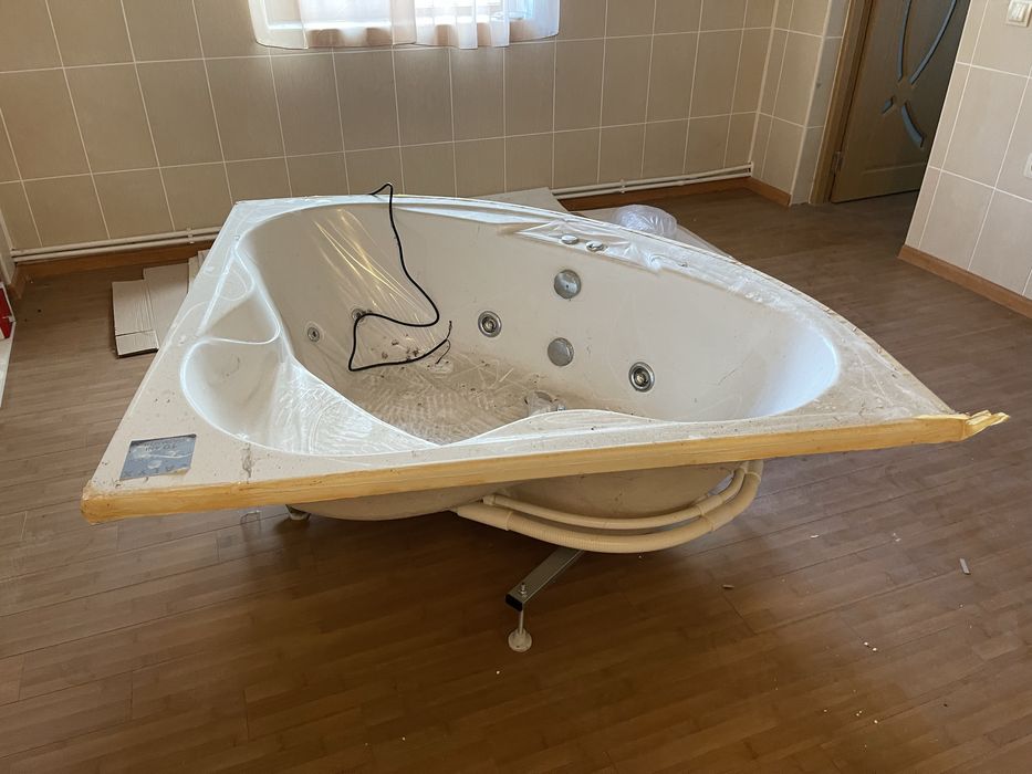 Vand cada hidromasaj 140x140