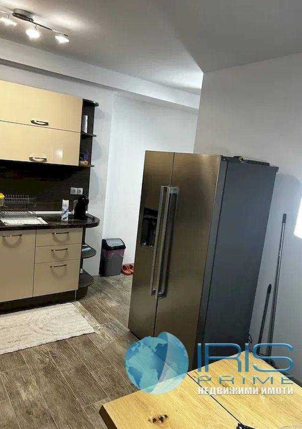 Продава се Тристаен апартамент в Шумен, 2-ри корпус - 98 кв.м за 1633 €/кв.м - Снимка #3