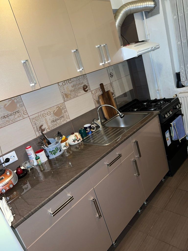 Apartament 2 camere, strada Constructorilor