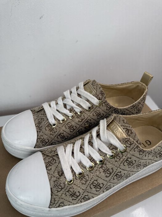 Guess Brigs 4G  ( 37) Маратонки за бягане