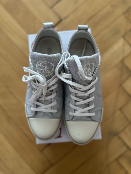 Кецове Guess