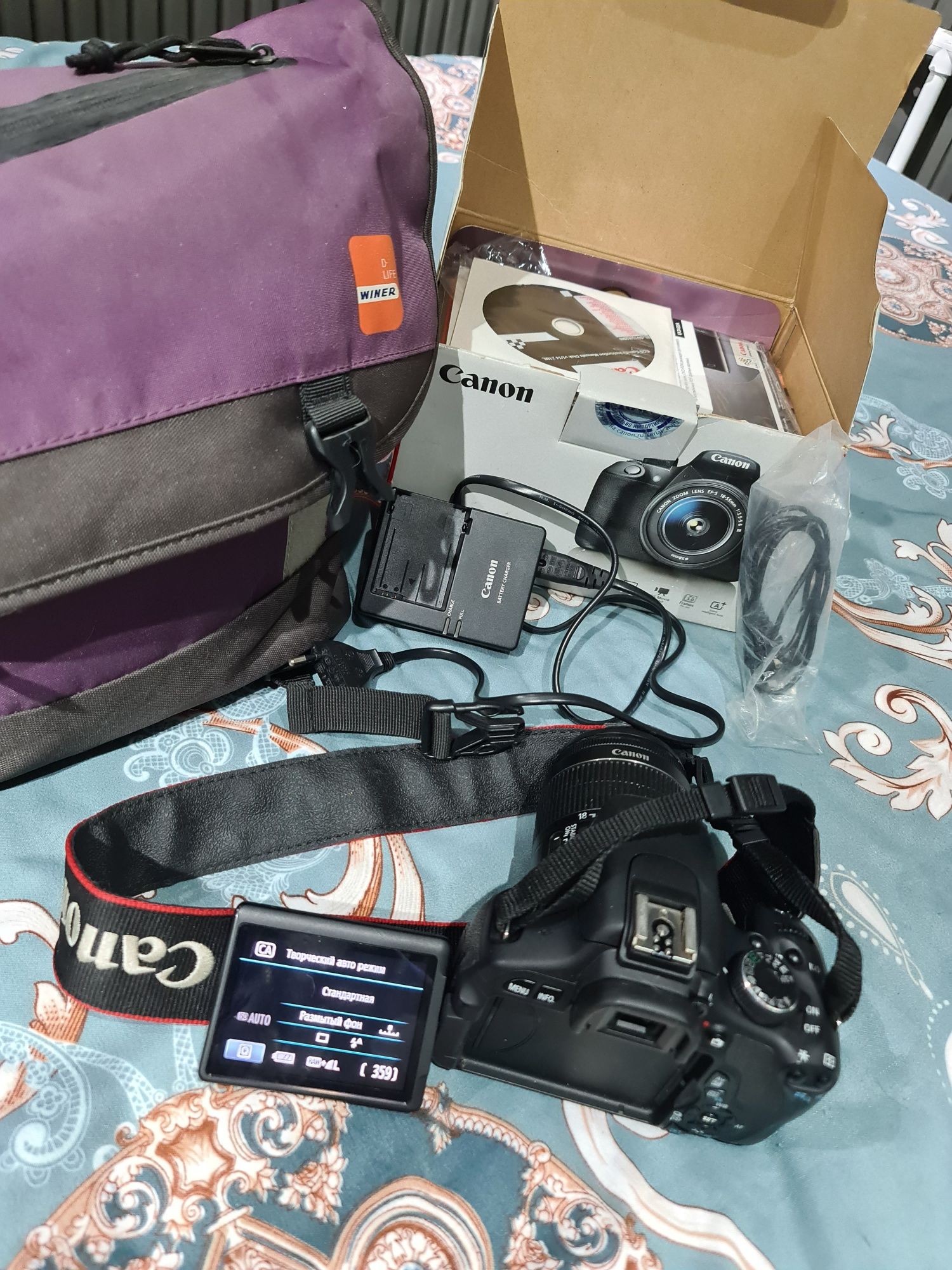 Продам фотокамеру Canon 600d с фото-сумкой 90 000тг