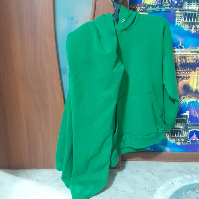 Продам бу  костюм 46 размер