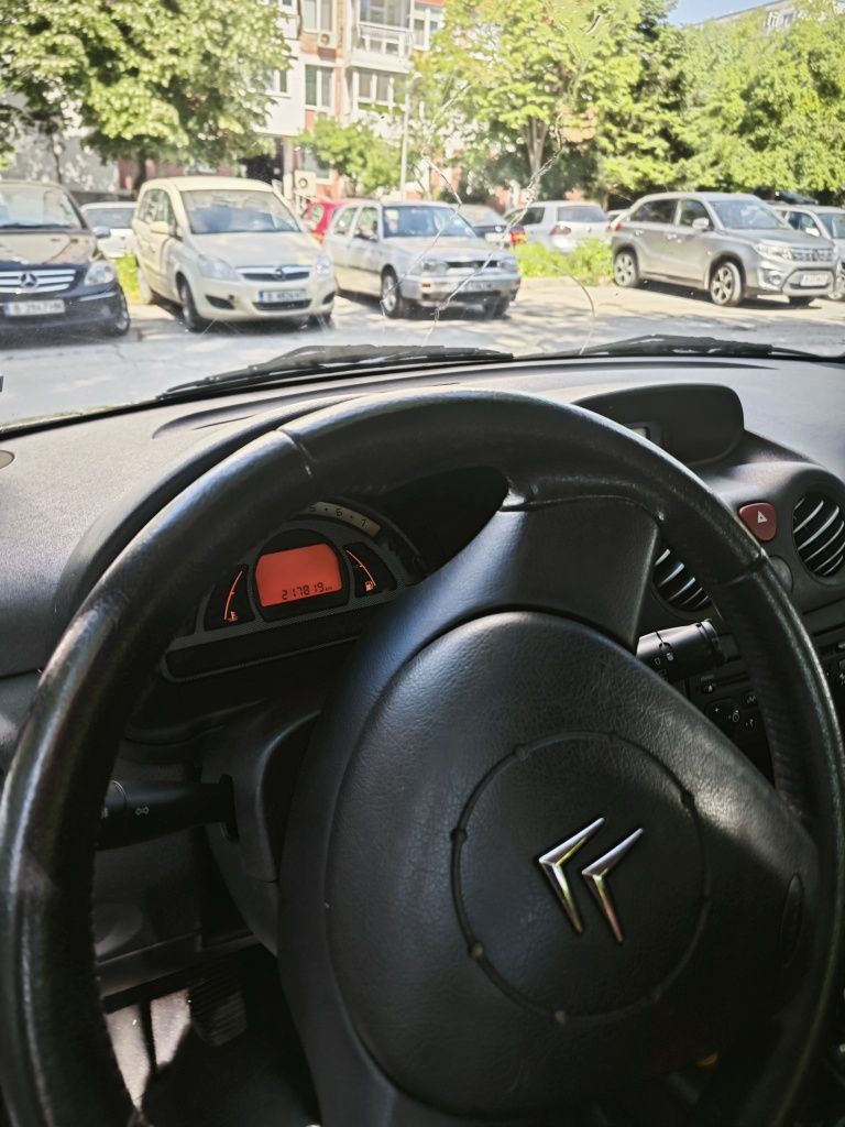 Спешно Citroen C2 облужен всесезонни гуми