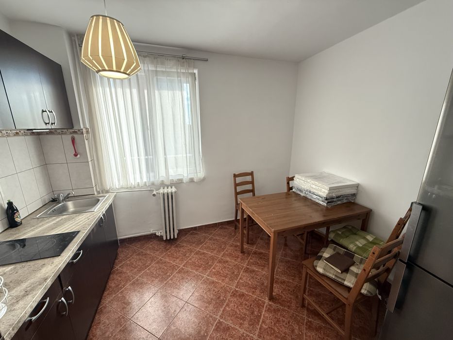 Apartament cu 3 camere , strada Transilvaniei