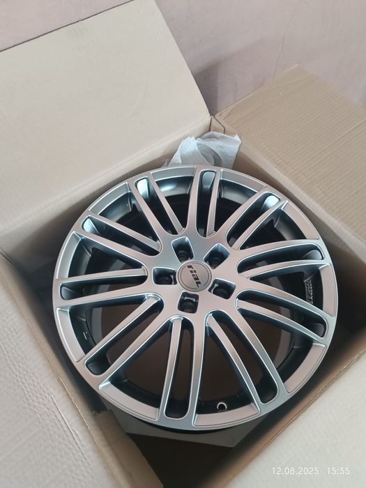 Продам диски R18 новые недавно купленные