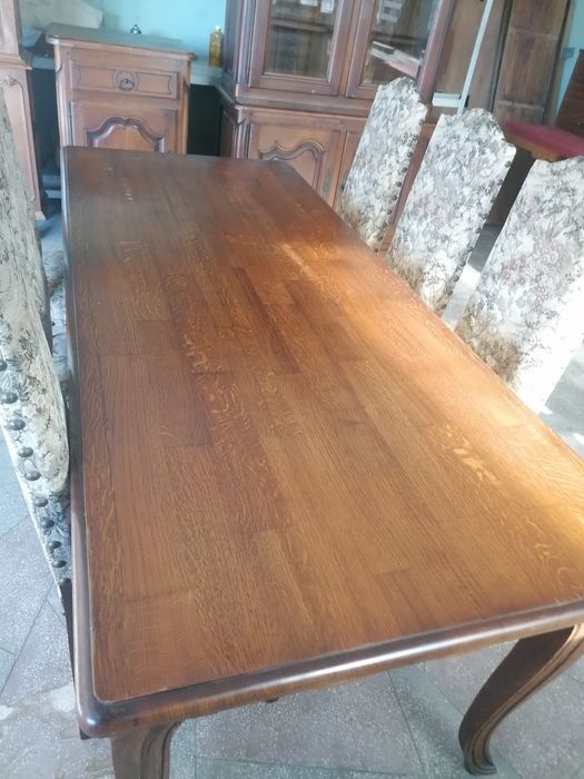 Superb set sufragerie