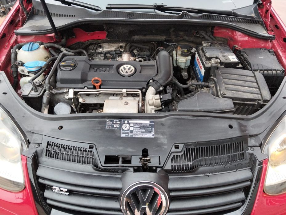 Vând golf 5GT 14 TSI