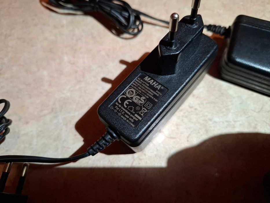Maha Încărcător&Analizor MH-C9000  pt. acumulatori NiMH/NiCD AA și AAA