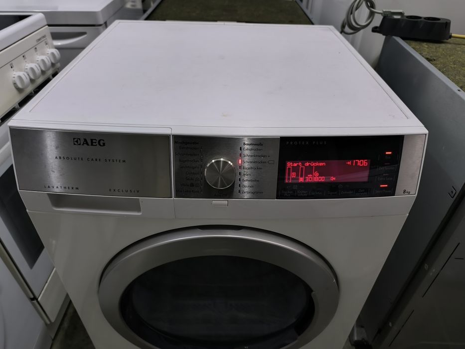 Сешилня AEG T97689IH3 - 8кг. термопомпа А+++  Топ Оферта.