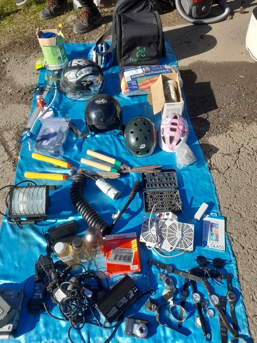 O remorca plina cu marfa pt piețe și târguri