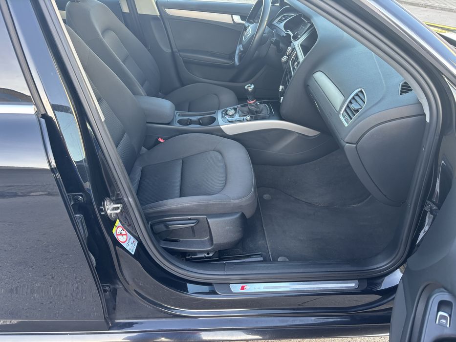 Audi A4 2.0tdi 177cp S-line exterior PRET FIX!!!