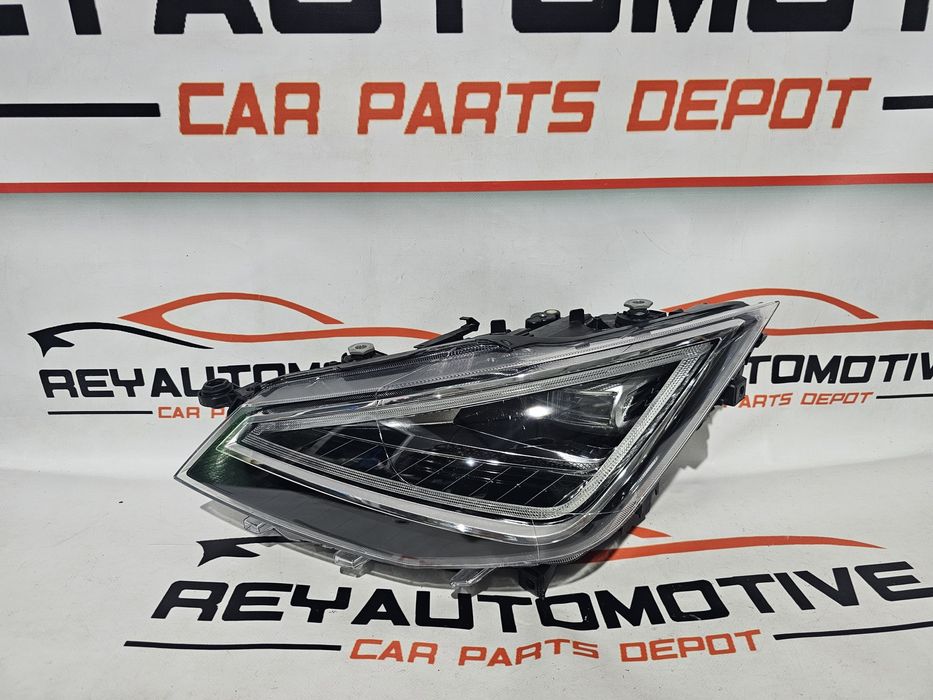 Far stanga led Seat Ibiza 5 / Arona Facelift dupa 2021 cod 6F1941007G