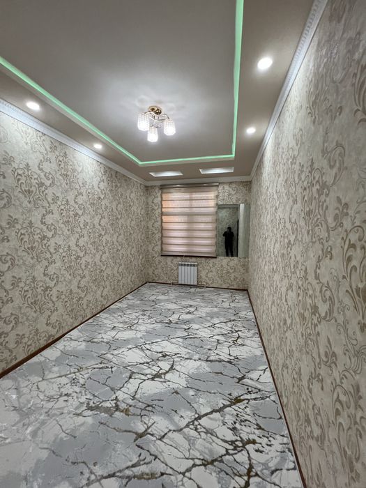 Ал Хоразмий кучада 2/2 хонали квартира Сотилади