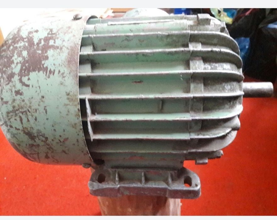 Два электродвигателя !!! Мощн.1,1 кВт 1500 об/мин и 2х- скорост