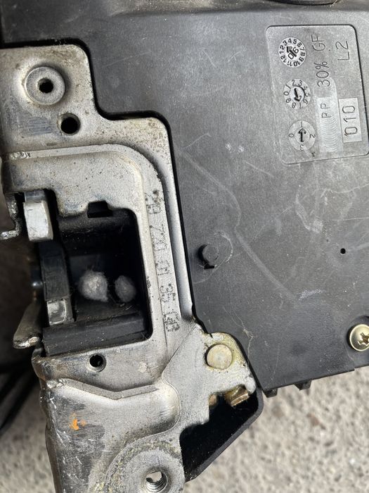 Broasca usa Mercedes cls w219 stanga / dreapta fata / spate