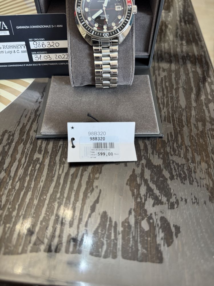 Мъжки оригиналем часовник . Bulova