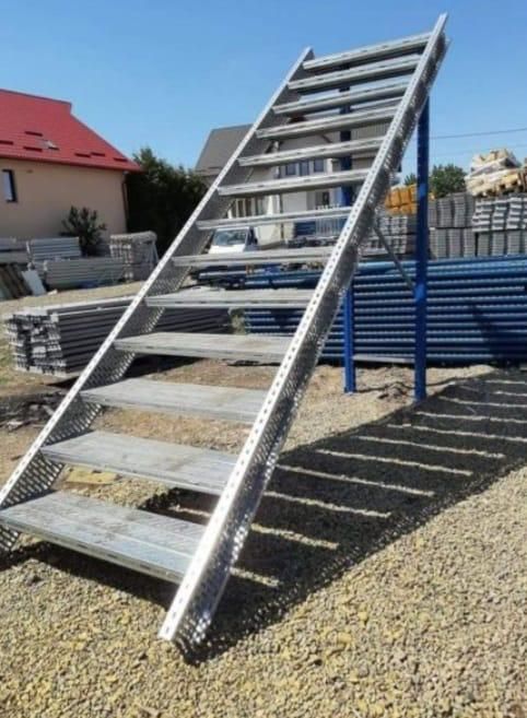 Scara metalica zincata  exterioara pentru ,case, beciuri și incendii