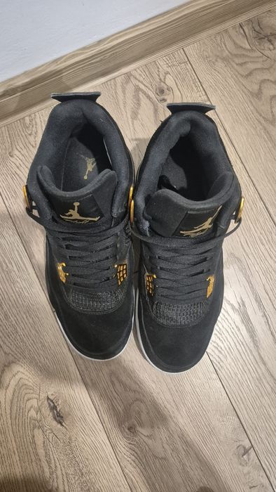 Jordan 4 black cat