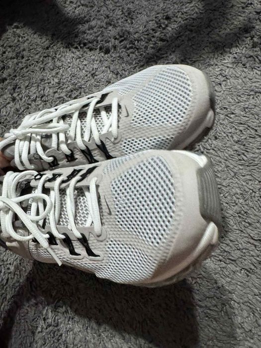 Adidasi Nike airmax 2013 marime 45.5