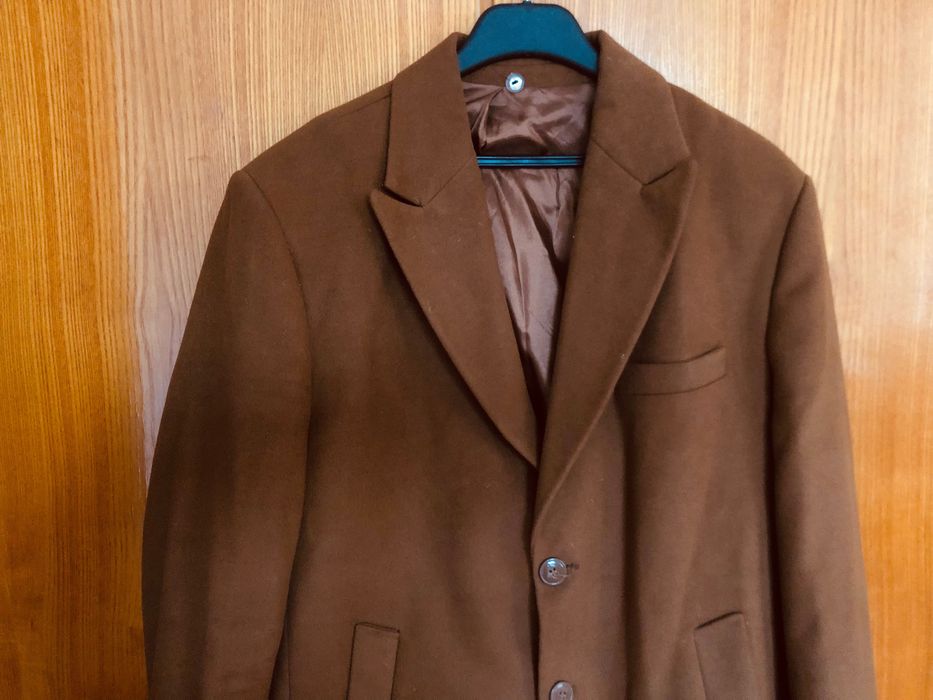 Мъжко палто с яка