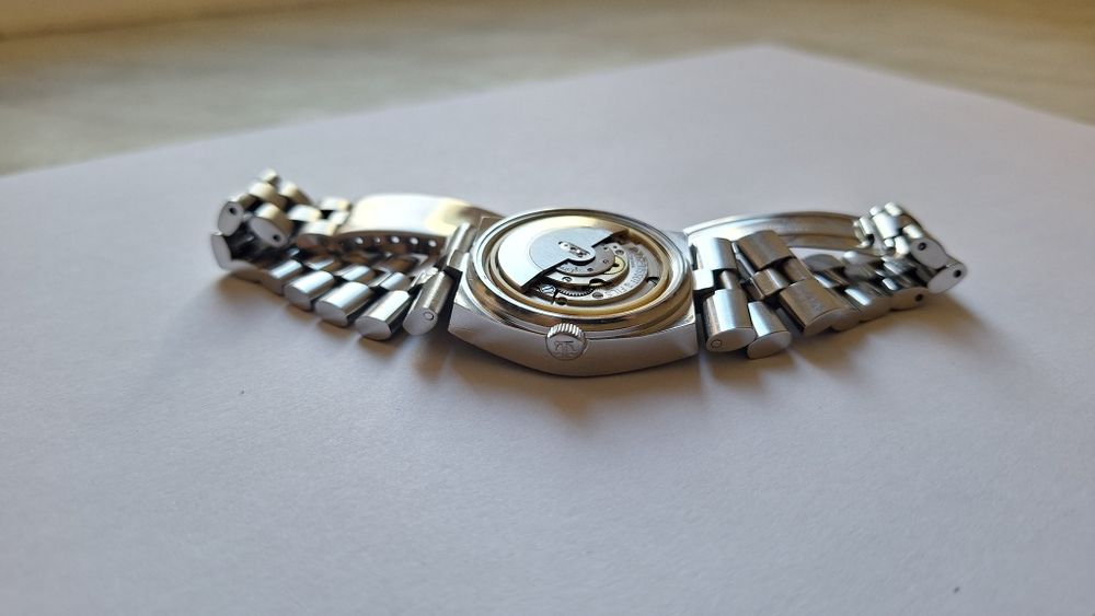 TISSOT PR 516 Gl ( 1970 ) nu este Doxa, Certina, Omega, Atlantic