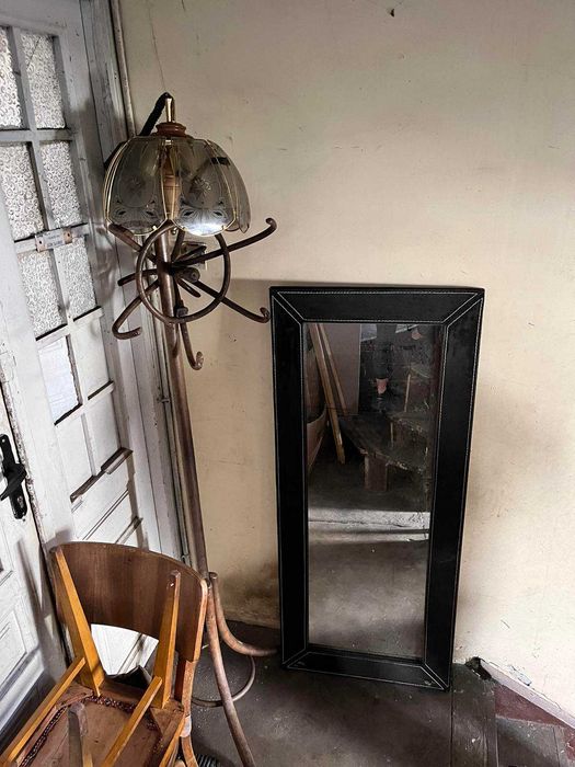 Масивни Ретро - Шкафове Огледало- Закачалка-Лампа-Фотоапарати- идр.