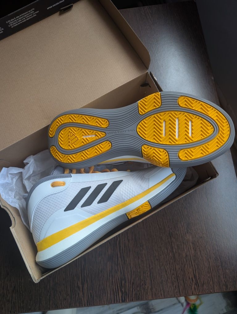 Adidas Bounce Legends 350 lei