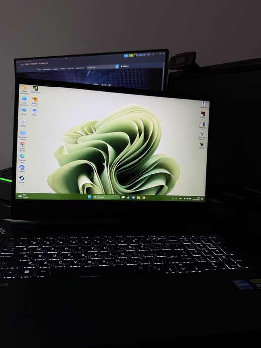 Геймърски Лаптоп HP Victus 15