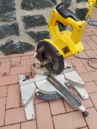 Circular cu masa dewalt dw 770