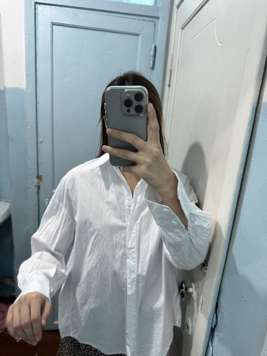 Рубачка,  4000 тгДжинсы -6000тг