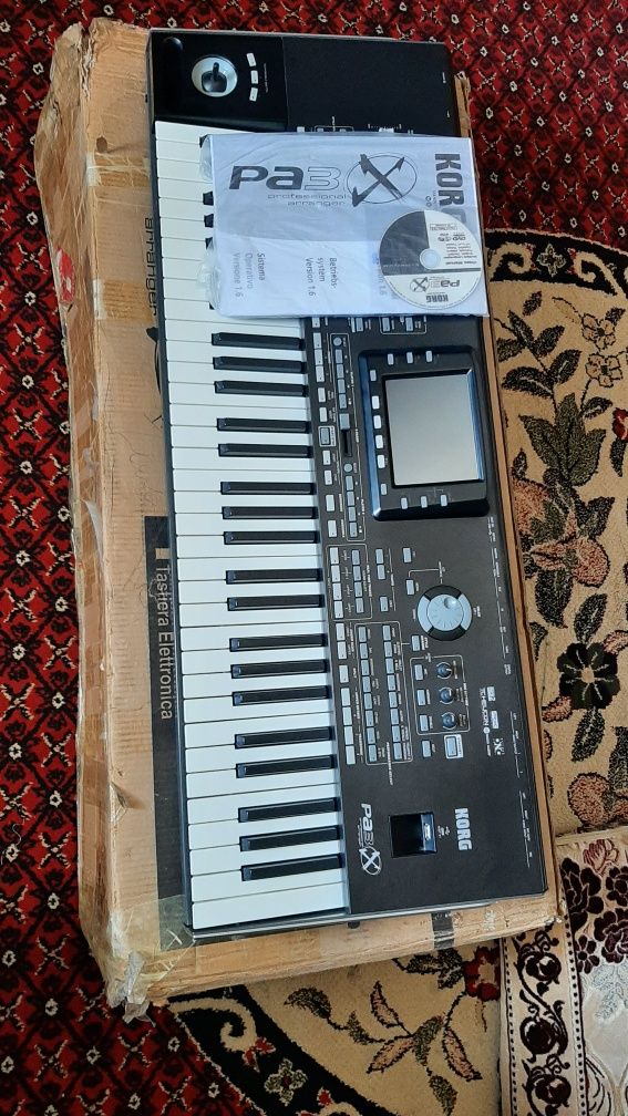 Korg pa3x  256ram.