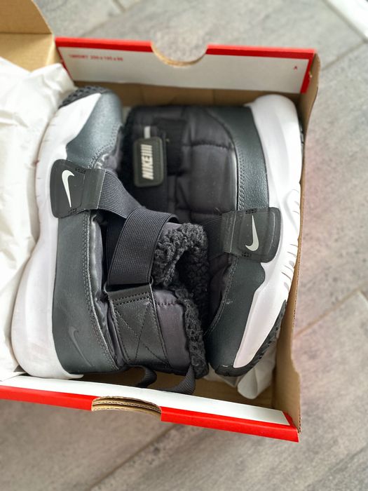 Ботуши Nike 33,5 и 35