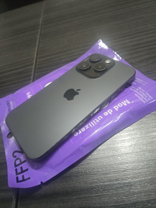 Iphone 15 pro black