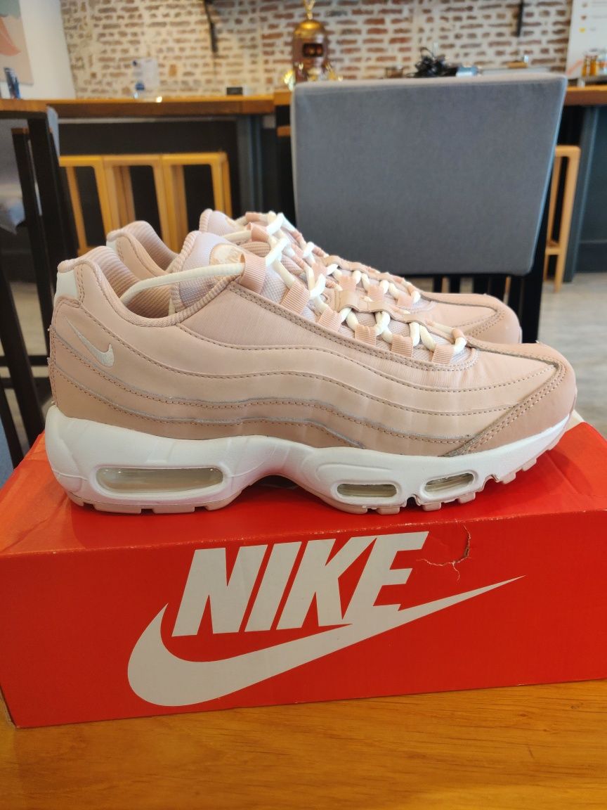 Nike Air Max 95 Pink Oxford 40 номер