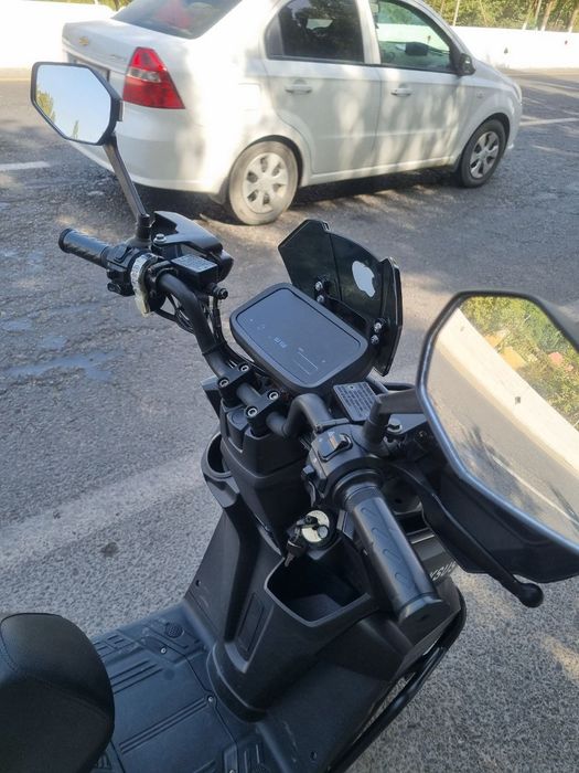 Skuter tank sotladi