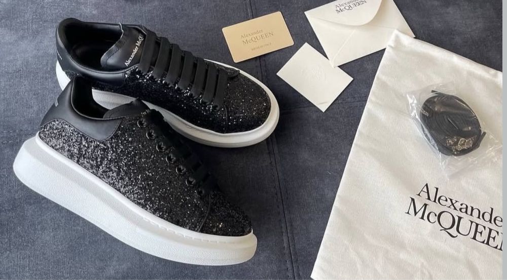 Adidasi Alexander Mcqueen cu sclipici glitter