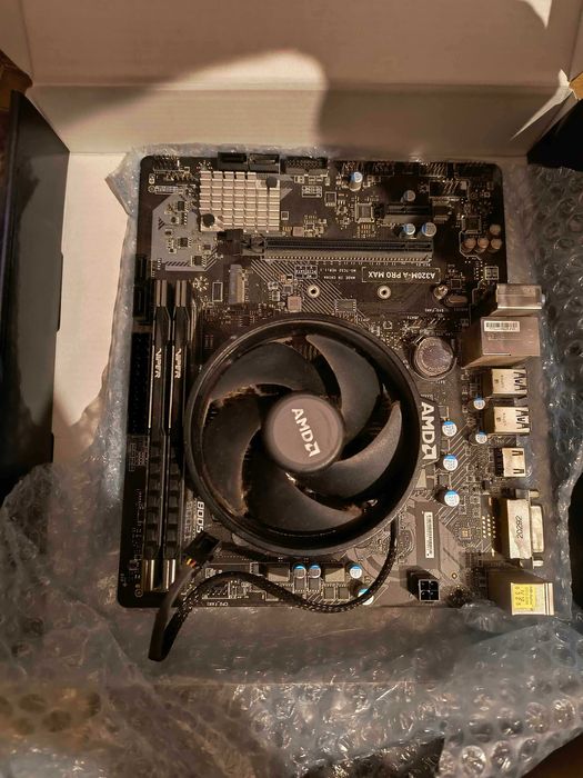 Vand pc gaming amd ryzen si placa video nvidia ( cititi descrierea)