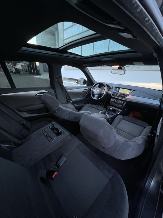 Bmw X1 • Xdrive • MPacket • Navi • Panoramic • BiXenon • Jante