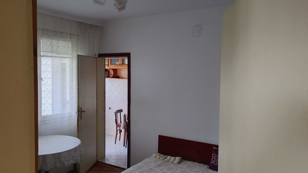 Тристаен апартамент в района на Бакарди