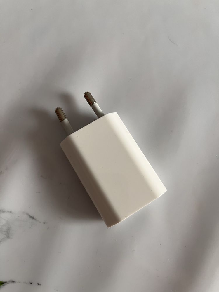 Адаптер для розетки Apple USB