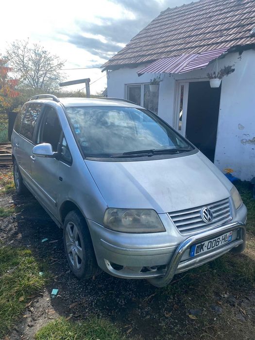 Volkswagen Sharan 2005 131cp 1850 euro negociabil